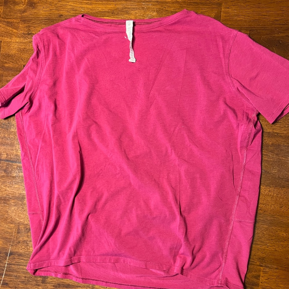 Lululemon Back in Action Tee